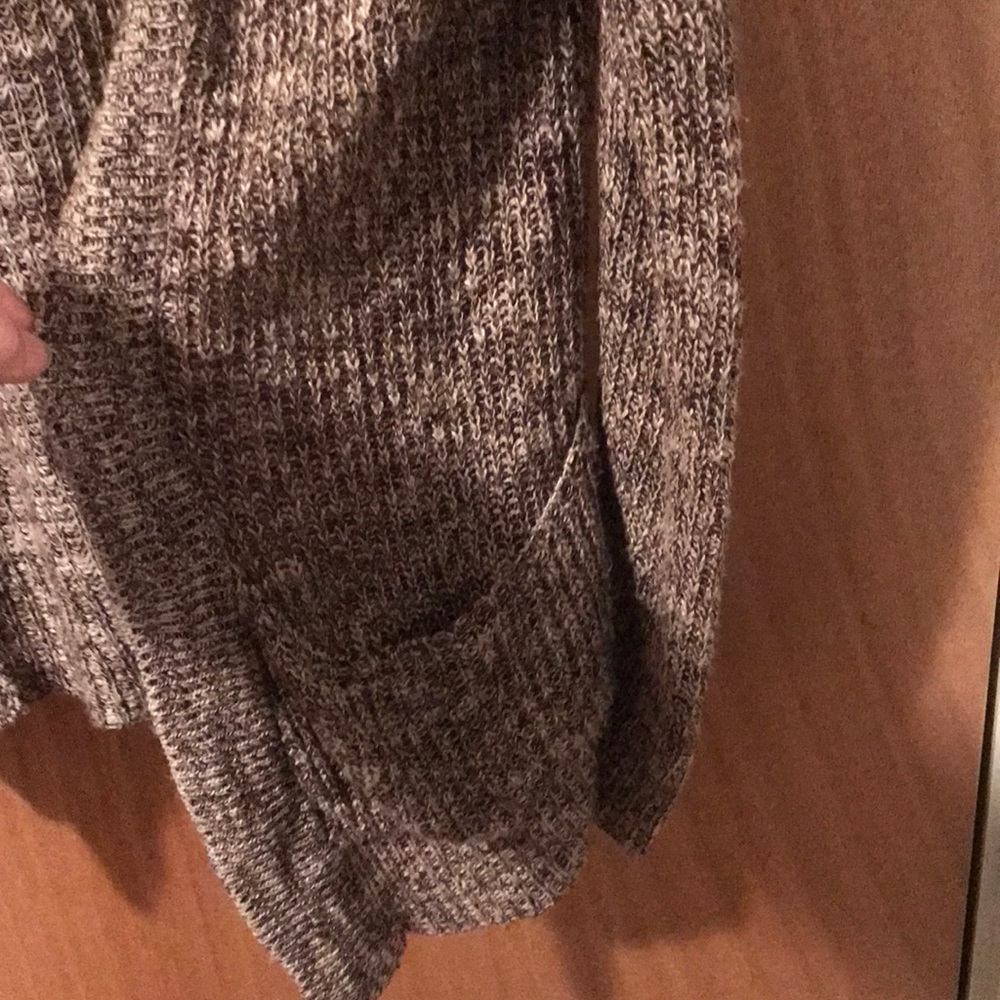 Cardigan - Picture 2 of 3